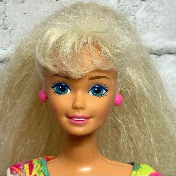 Barbie Hot Skatin' Doll 1994 Articulated Jointed Vintage Outfit Skates Earrings - Picture 3 of 16